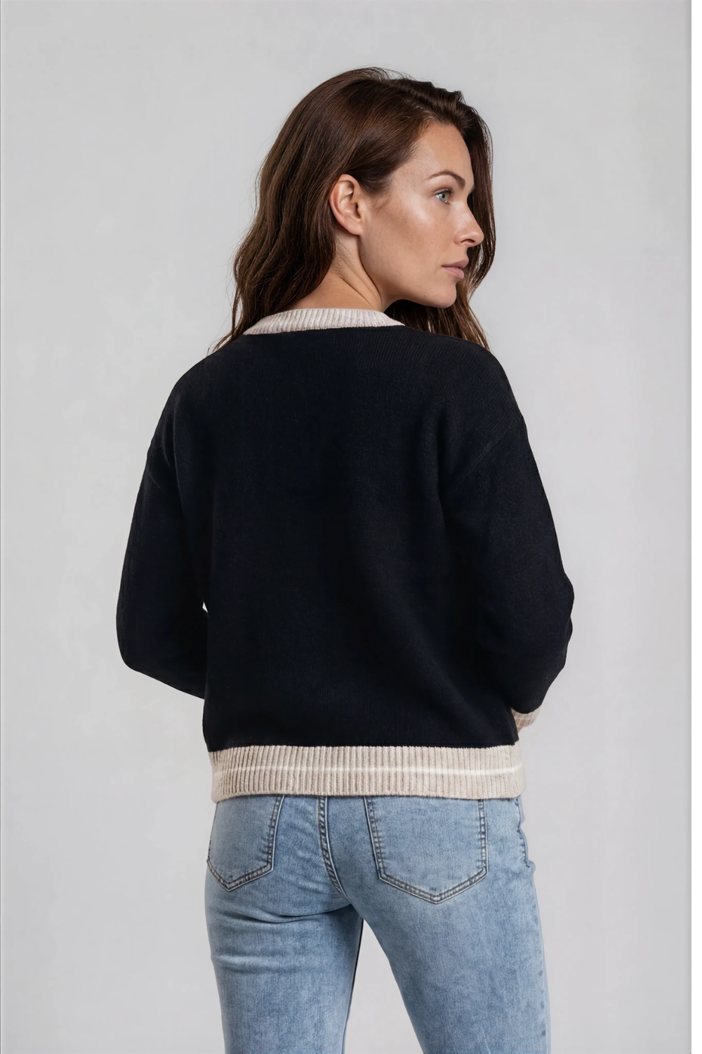 Silvermaple Collection - Clara Contrast Trim Pullover | Black - Pullover - Silvermaple Boutique