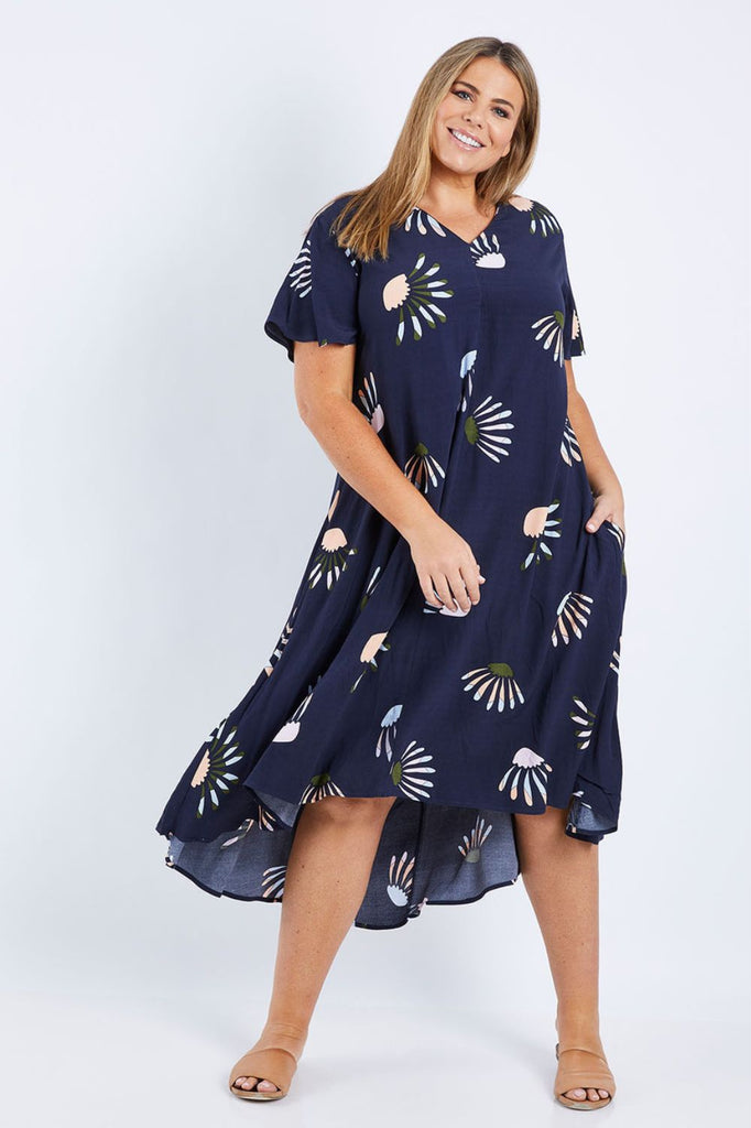 Elm Lifestyle Wildflower Dress | Navy Wildflower Print_Silvermaple Boutique