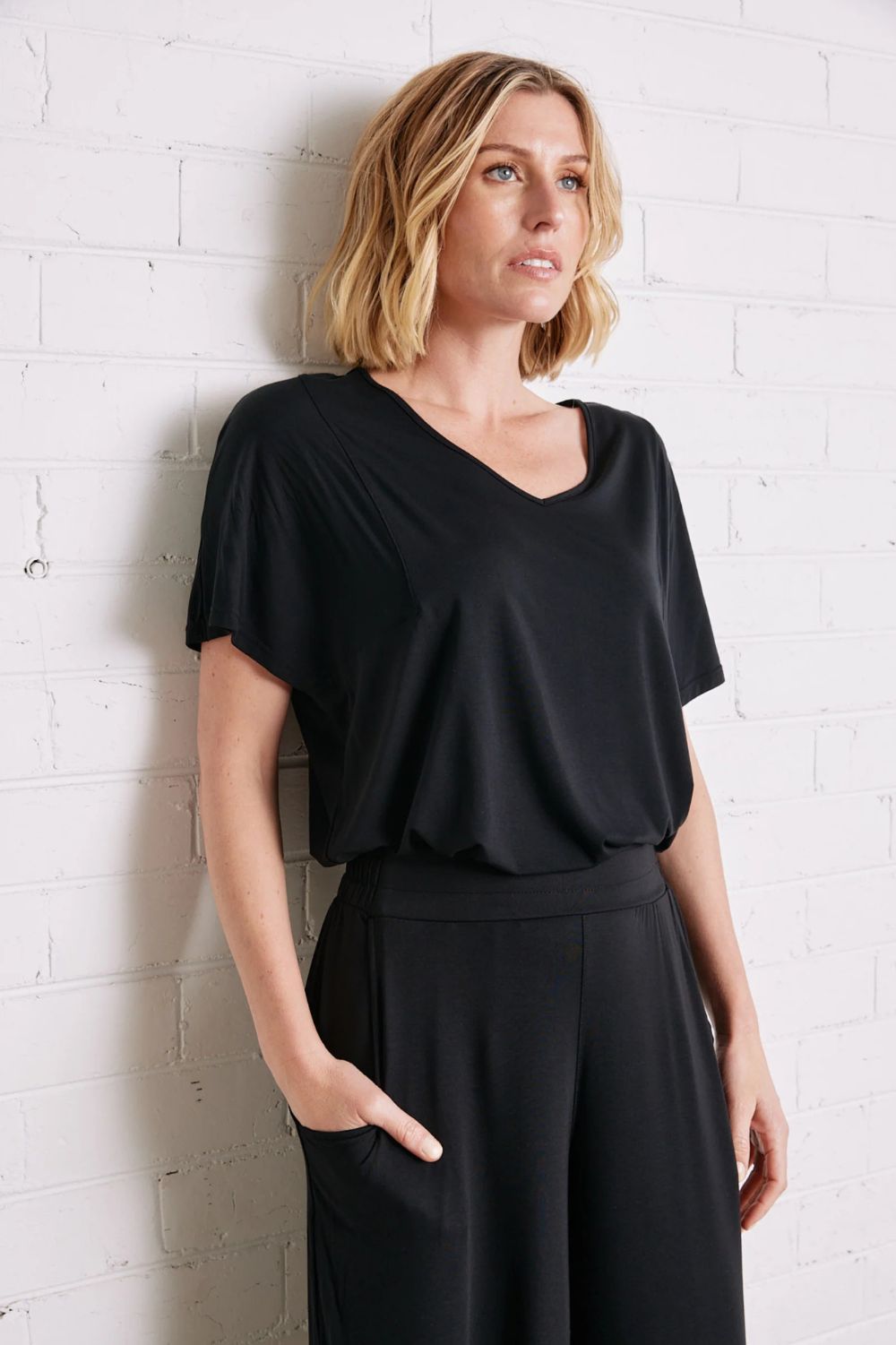 Tani - Ivy Swing Tee | Black - T-Shirt - Silvermaple Boutique