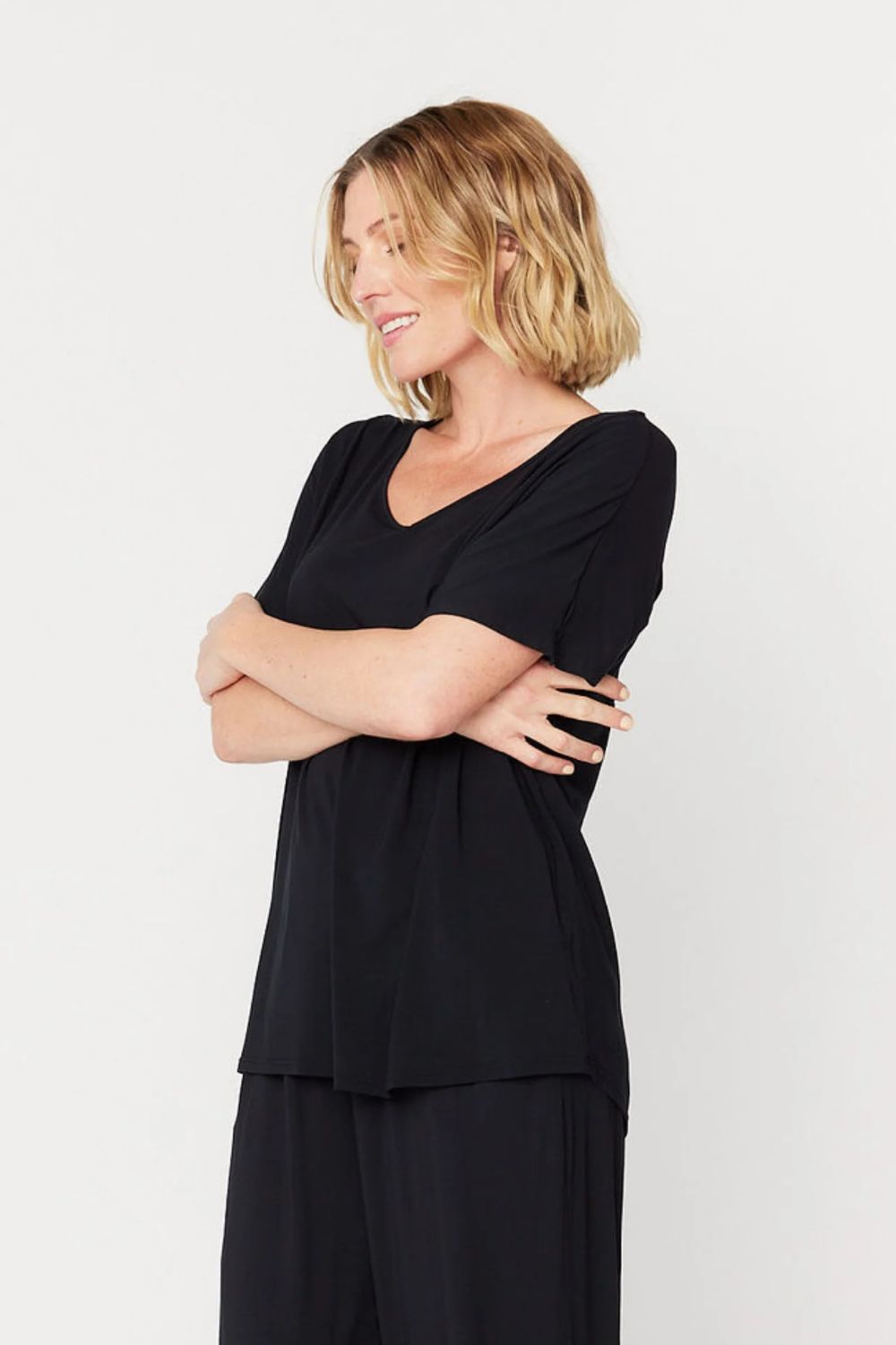 Tani - Ivy Swing Tee | Black - T-Shirt - Silvermaple Boutique