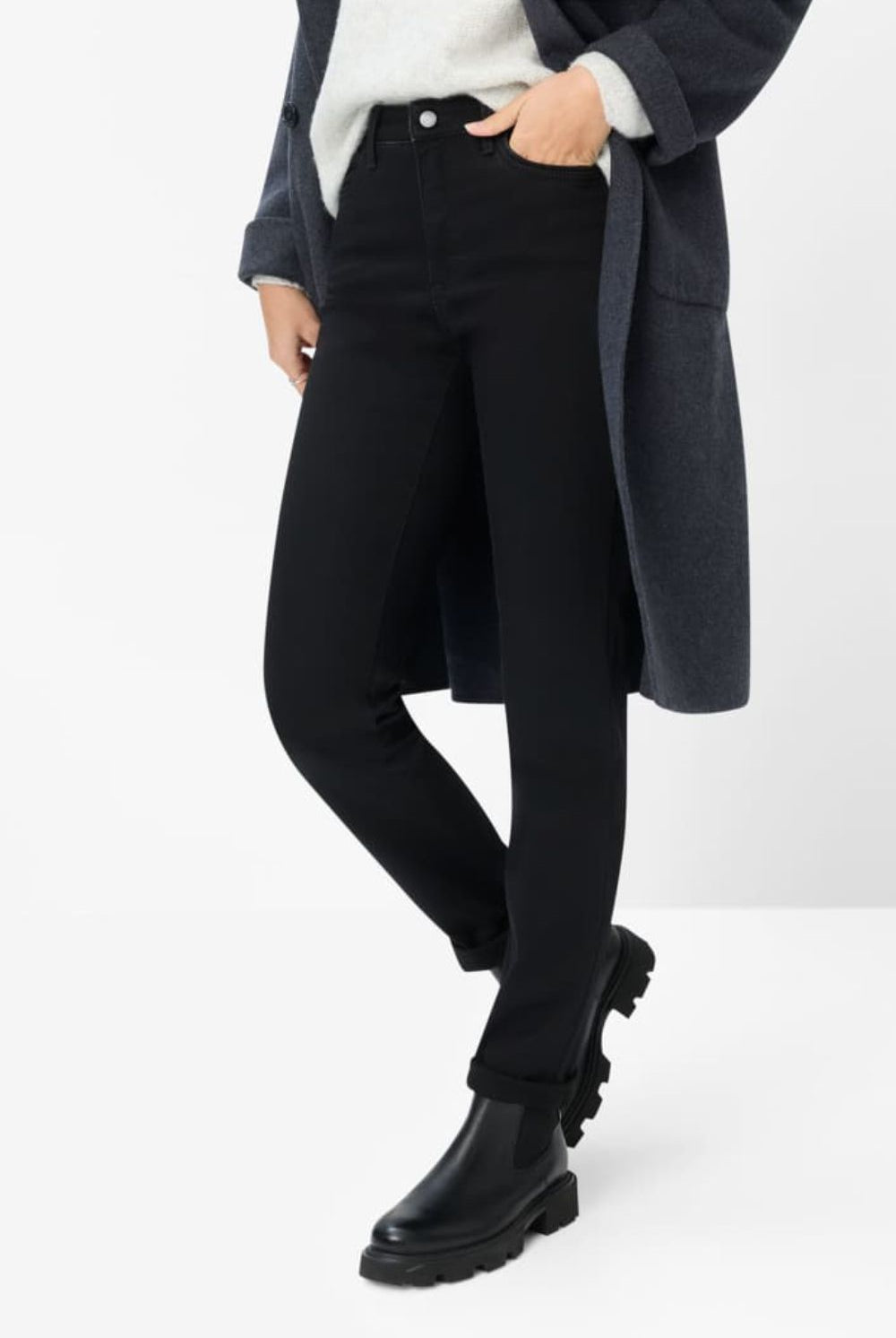 Brax - Mary 5 Pocket Jean | Clean Black Black - Jeans - Silvermaple Boutique