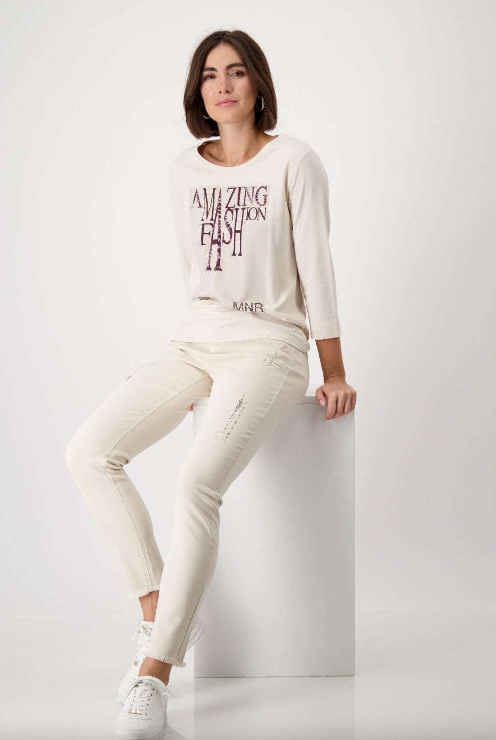 Monari - Destroyed Jeans With Rhinestones | Sandshell - Jeans - Silvermaple Boutique