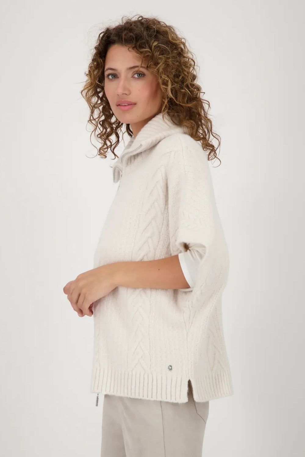 Monari - Monari Knitted Cabel Cape | Oat Milk - Jumper - Silvermaple Boutique
