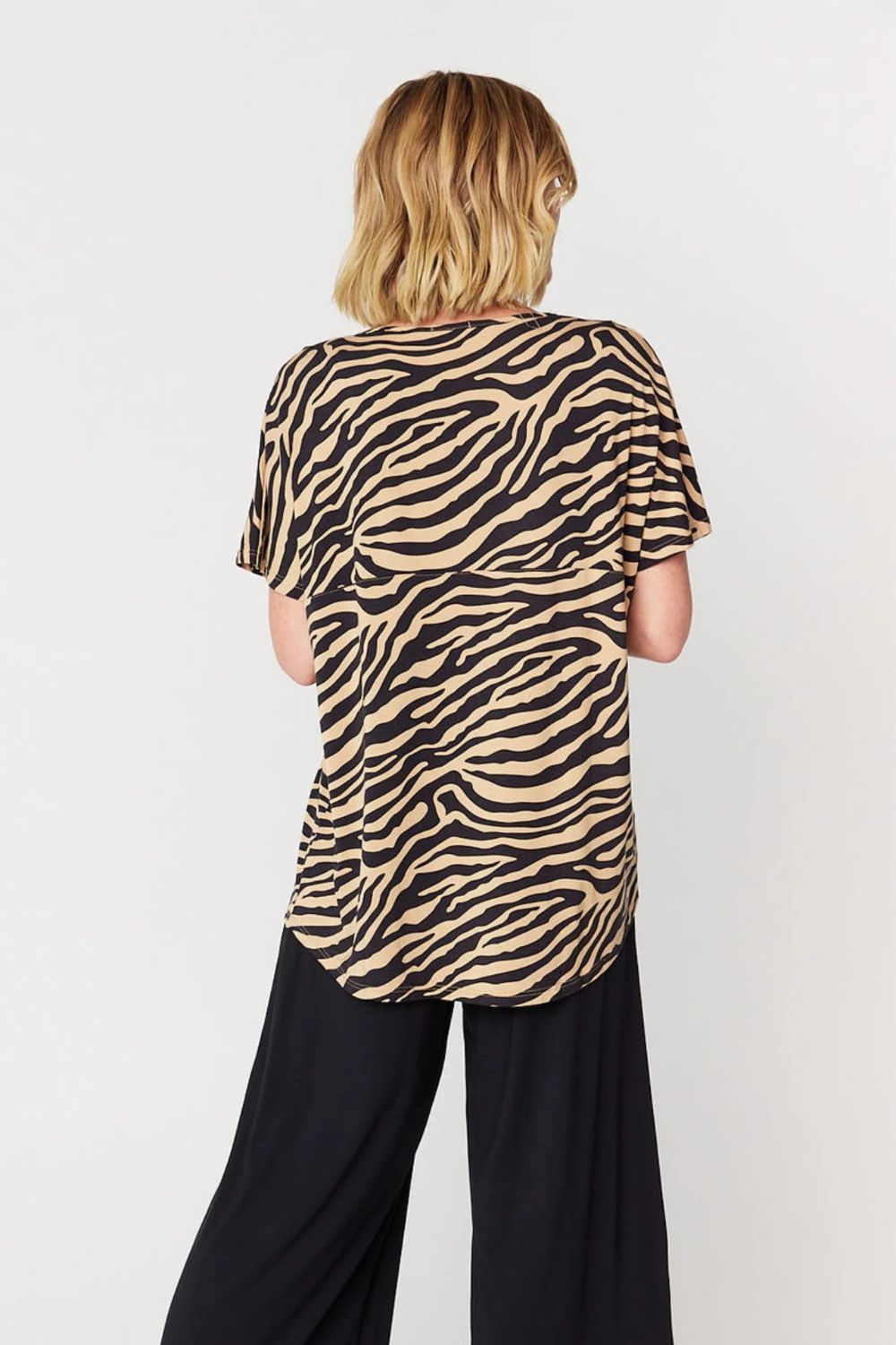 Tani - Ivy Swing Tee | Sahara - T-Shirt - Silvermaple Boutique