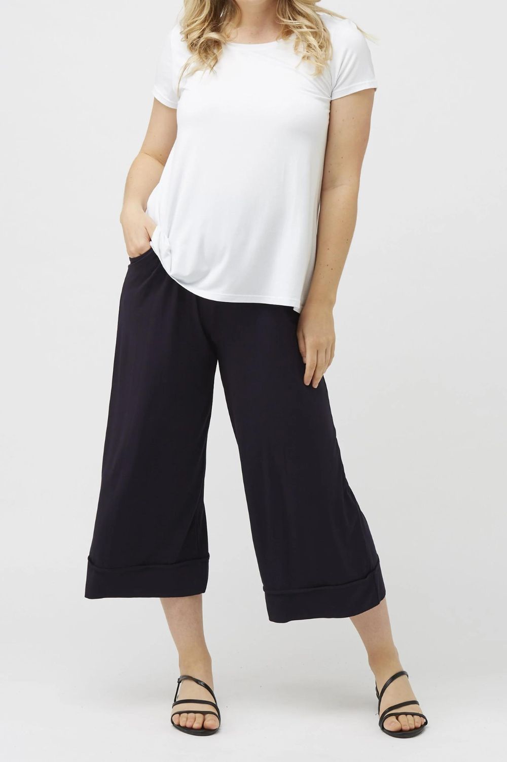 Tani - Culotte Resort Pant | Navy - Pants - Silvermaple Boutique