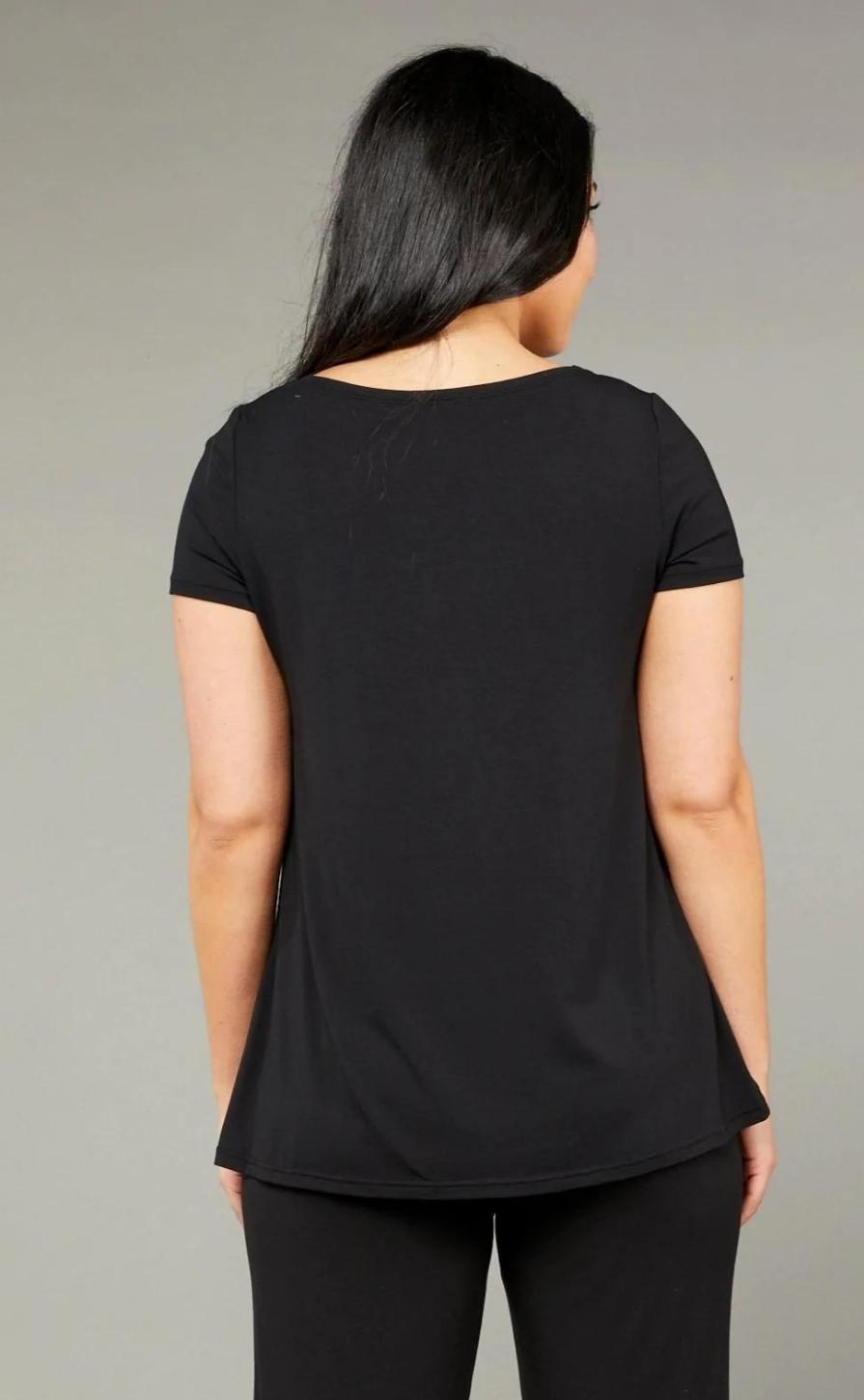 Tani - Swing Tee | Black - T-Shirt - Silvermaple Boutique