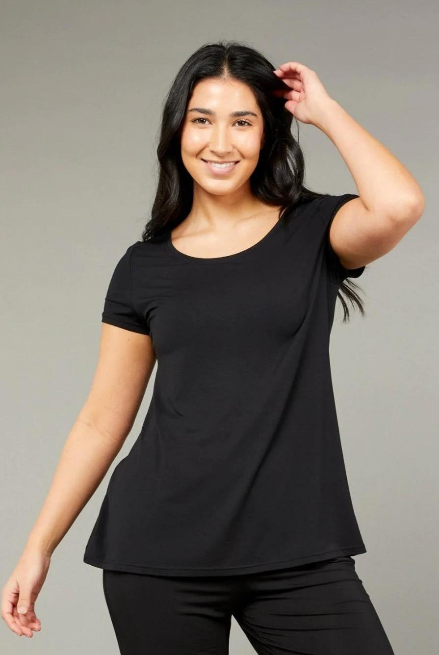 Tani - Swing Tee | Black - T-Shirt - Silvermaple Boutique