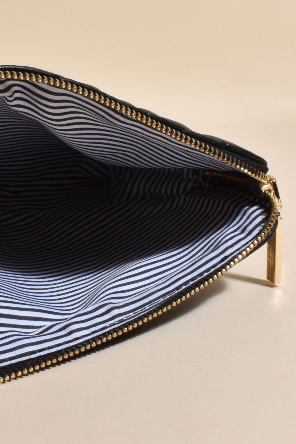 Adorne - Becca Pattern Quilt Pouch | Black - Handbag - Silvermaple Boutique 