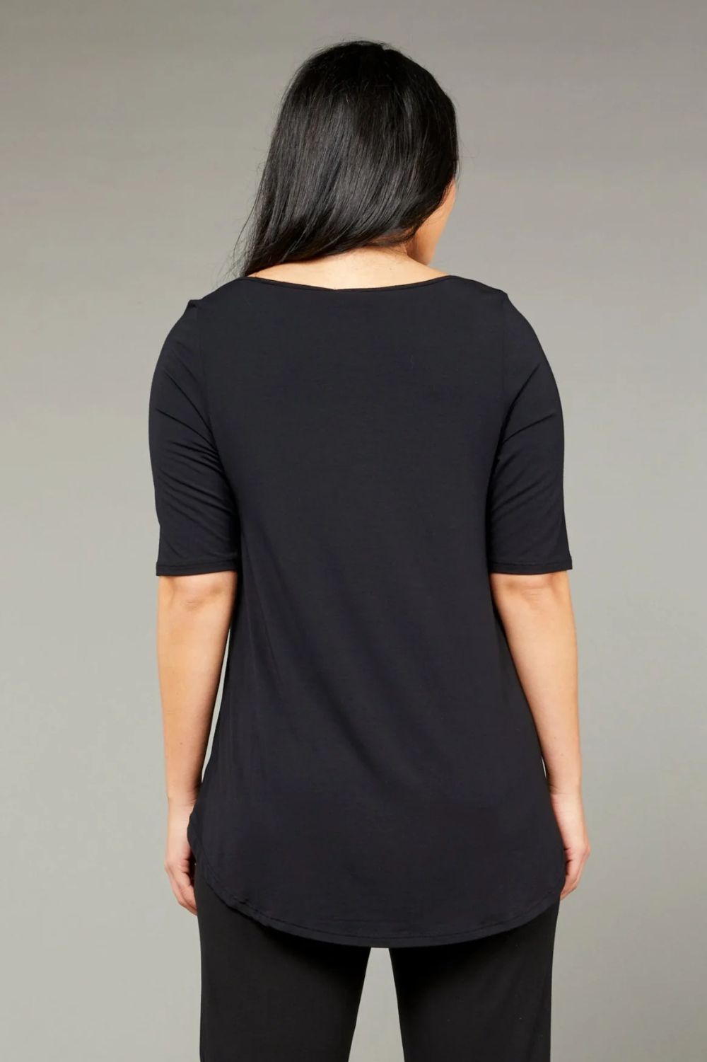 Tani - Elbow Swing Tee | Black - T-Shirt - Silvermaple Boutique 