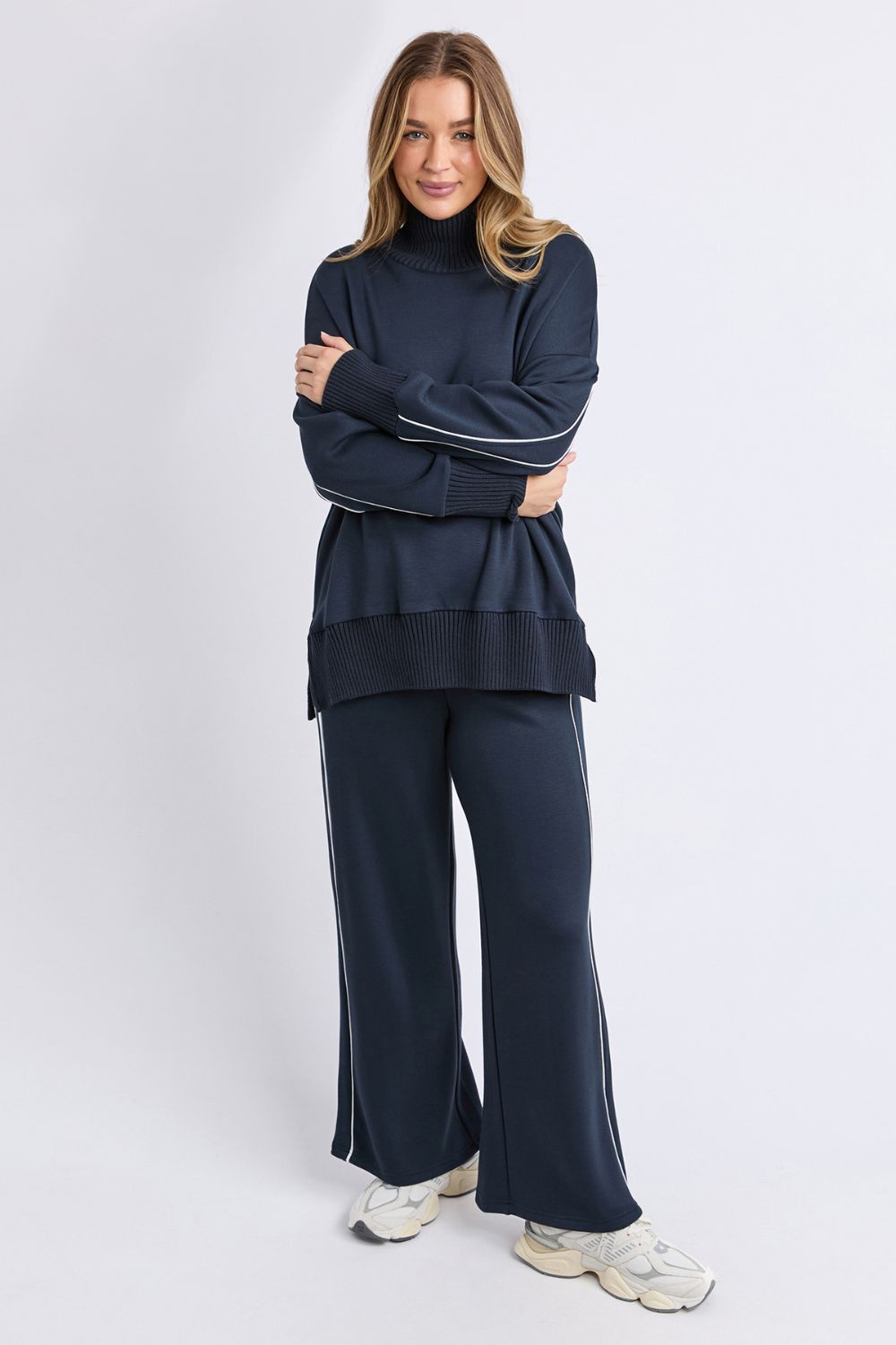 Foxwood - Deluxe Funnel | Navy - Jumper - Silvermaple Boutique 