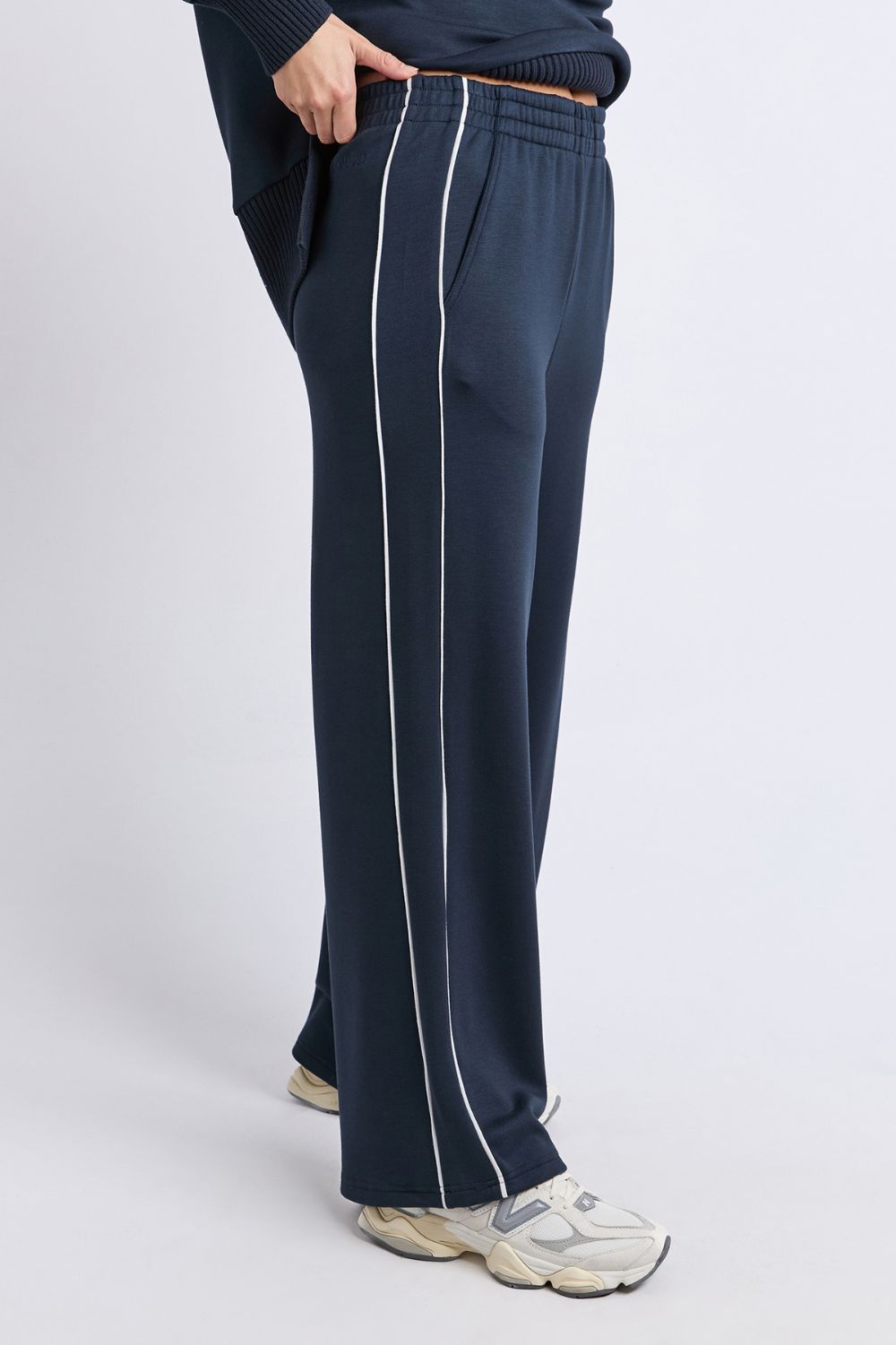 Foxwood - Deluxe Pant | Navy - Pants - Silvermaple Boutique 