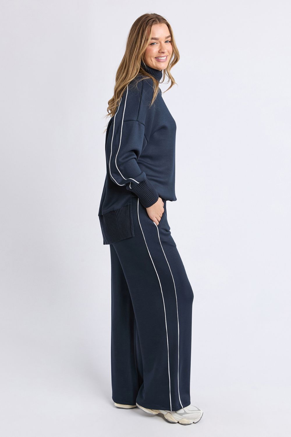 Foxwood - Deluxe Pant | Navy - Pants - Silvermaple Boutique 