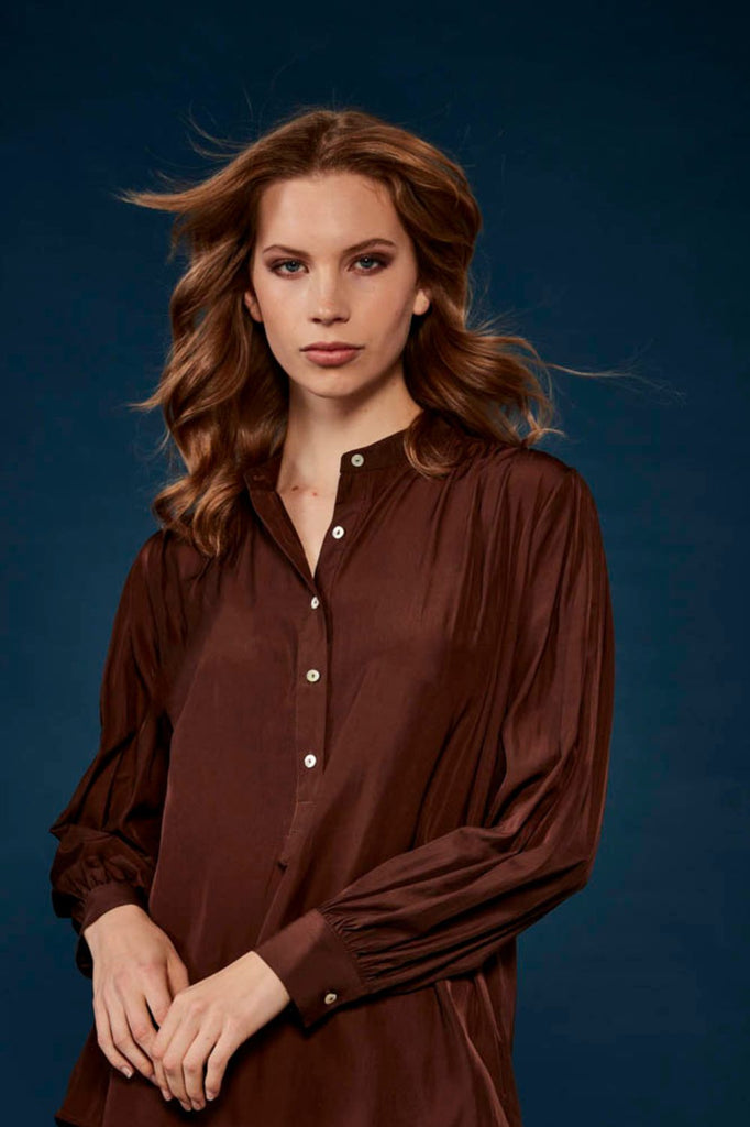 Glide By Verge Seattle Shirt | Chocolate _Silvermaple Boutique