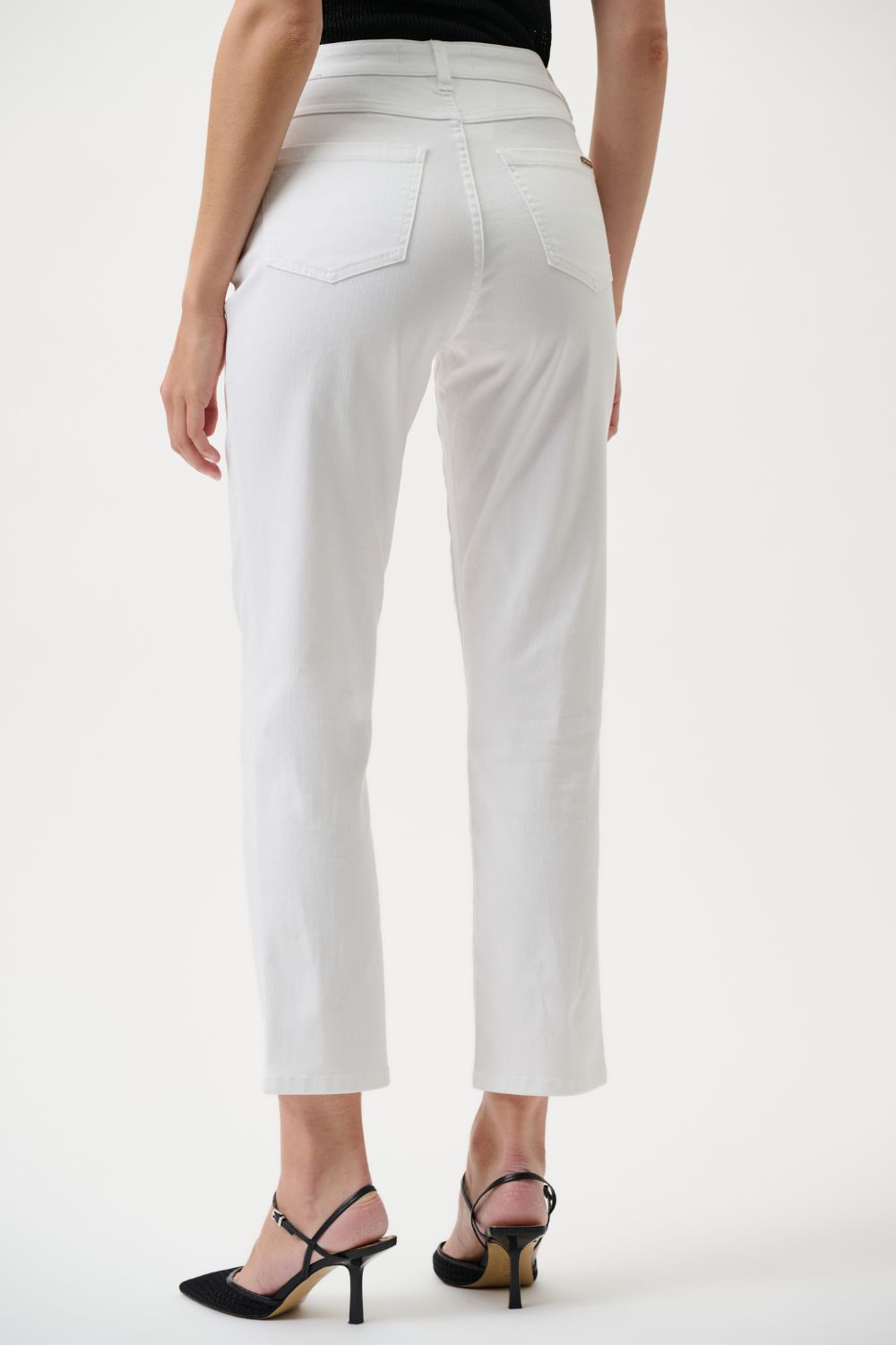 Joseph Ribkoff - Joseph Ribkoff Gia Classic Slim Fit Jeans | White - Jeans - Silvermaple Boutique 