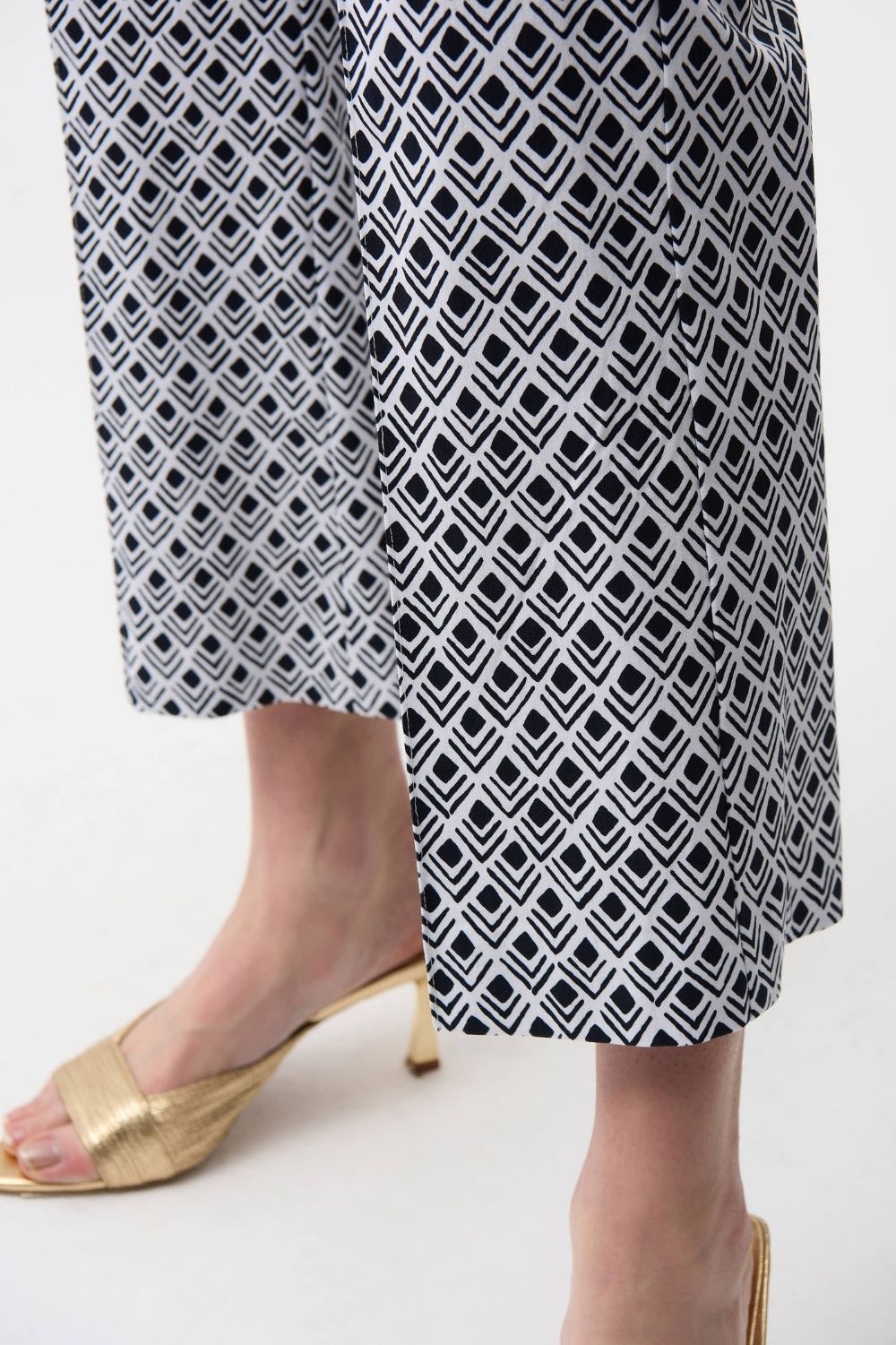 Joseph Ribkoff - Joseph Ribkoff Millennium Geometric Pull-On Pants | Midnight/Vanilla - Pants - Silvermaple Boutique 