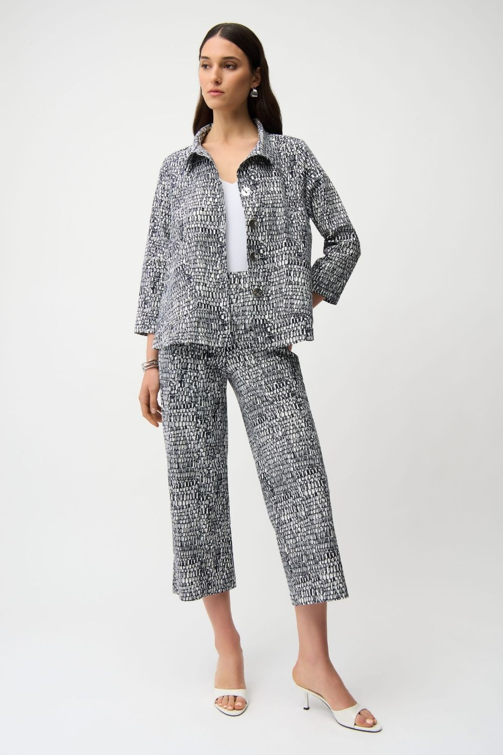 Joseph Ribkoff - Joseph Ribkoff Millennium Pull-On Culotte | Midnight/Vanilla - Pants - Silvermaple Boutique 