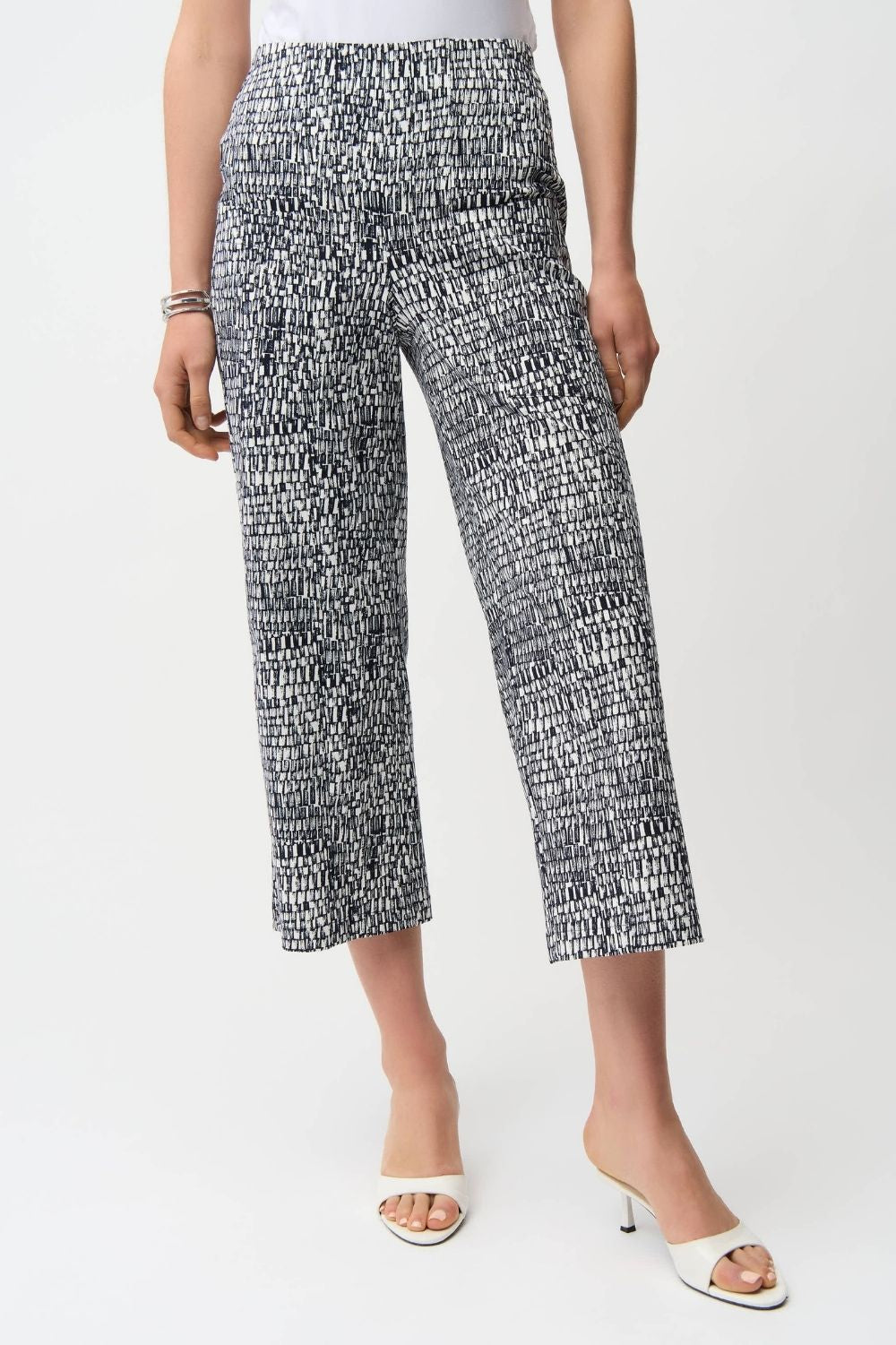Joseph Ribkoff - Joseph Ribkoff Millennium Pull-On Culotte | Midnight/Vanilla - Pants - Silvermaple Boutique 
