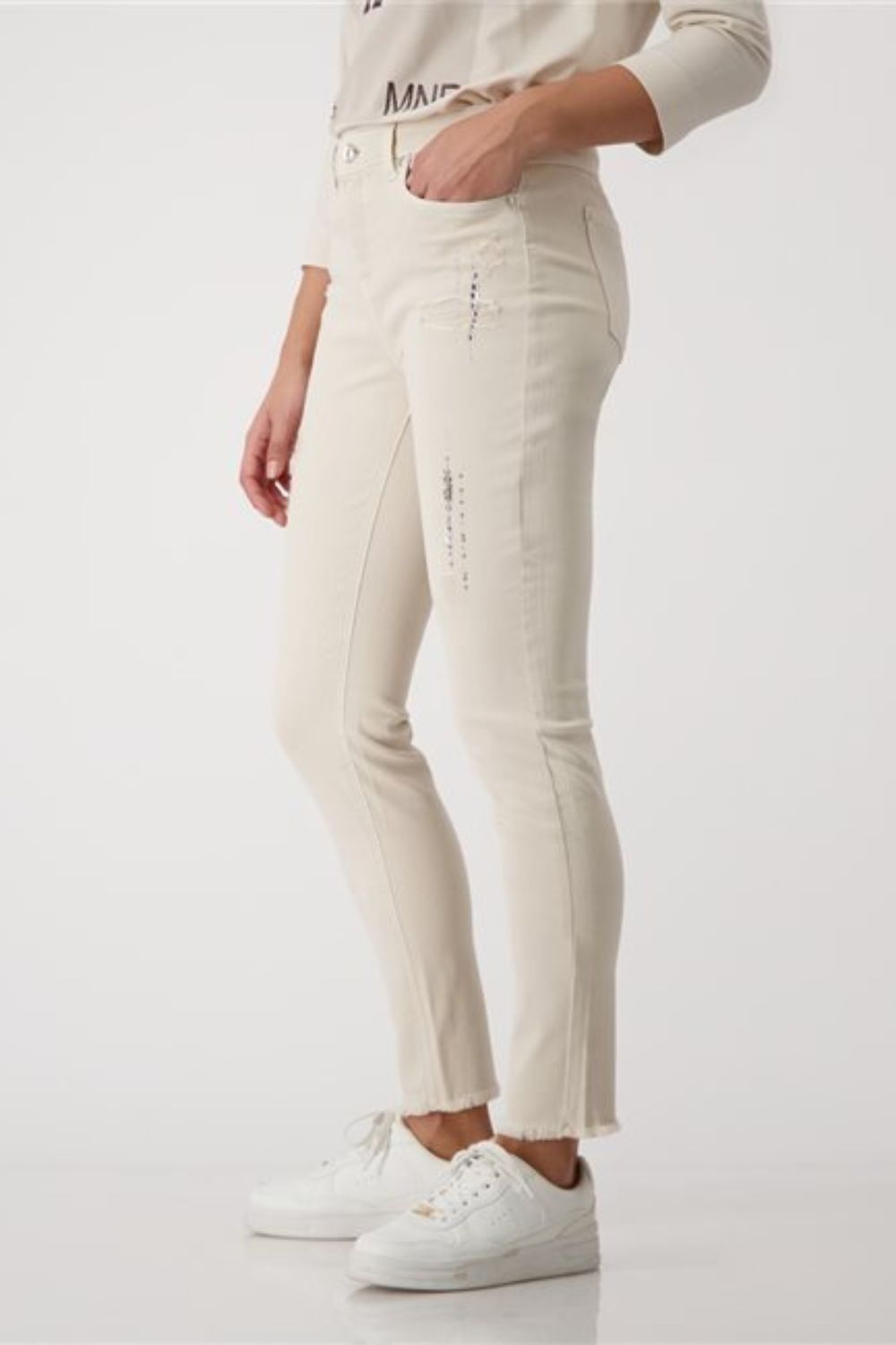 Monari - Destroyed Jeans With Rhinestones | Sandshell - Jeans - Silvermaple Boutique 