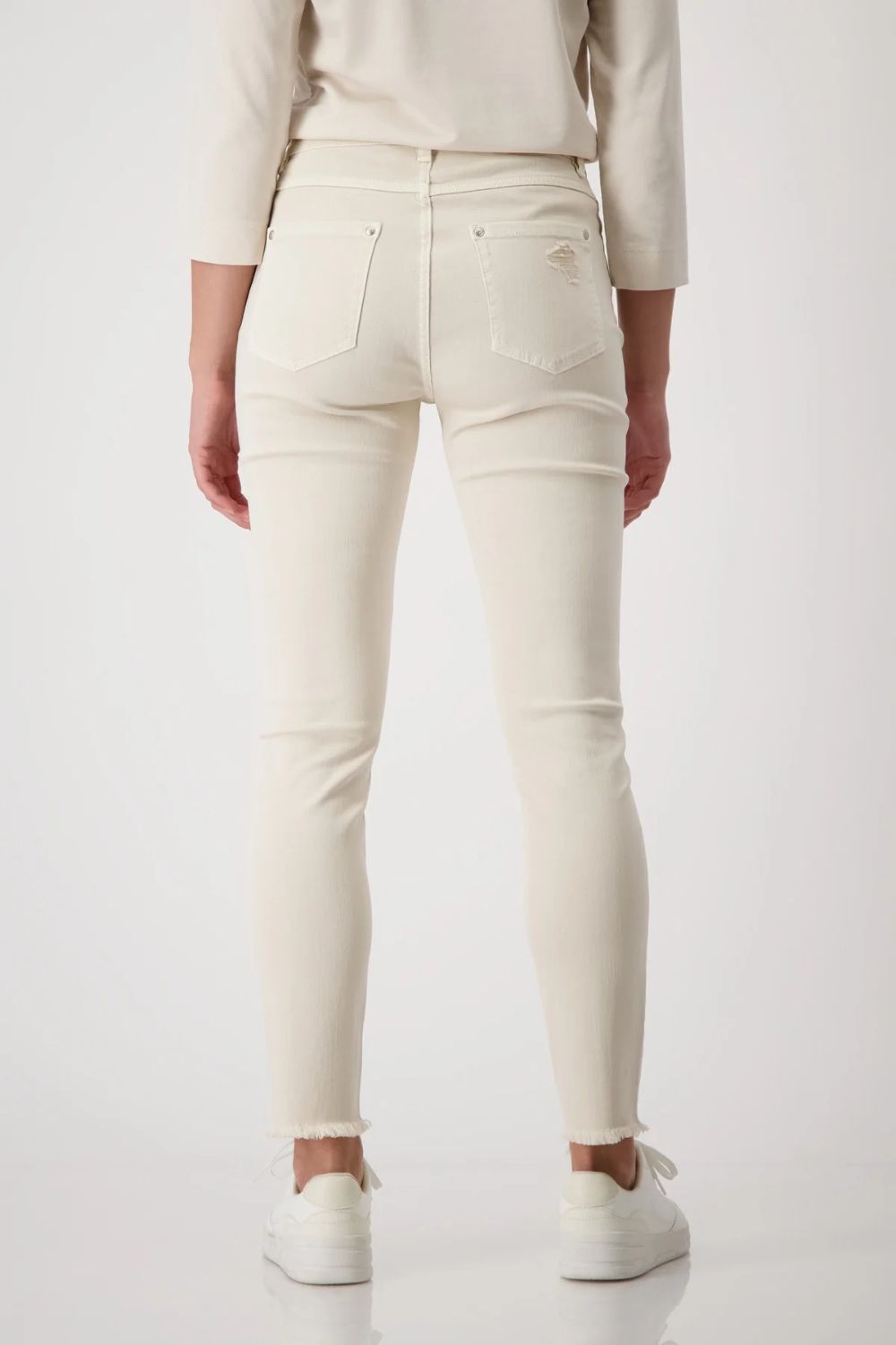 Monari - Destroyed Jeans With Rhinestones | Sandshell - Jeans - Silvermaple Boutique 