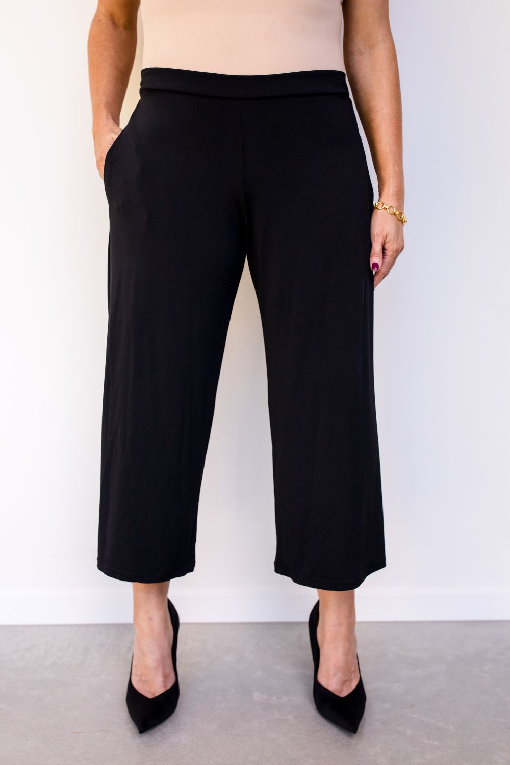 Philosophy Australia - Sammy Crop Pant | Black - Pants - Silvermaple Boutique 