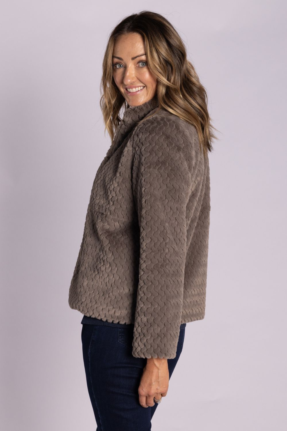 Silvermaple Collection - Isla Faux Fur Jacket | Latte - Jacket - Silvermaple Boutique 