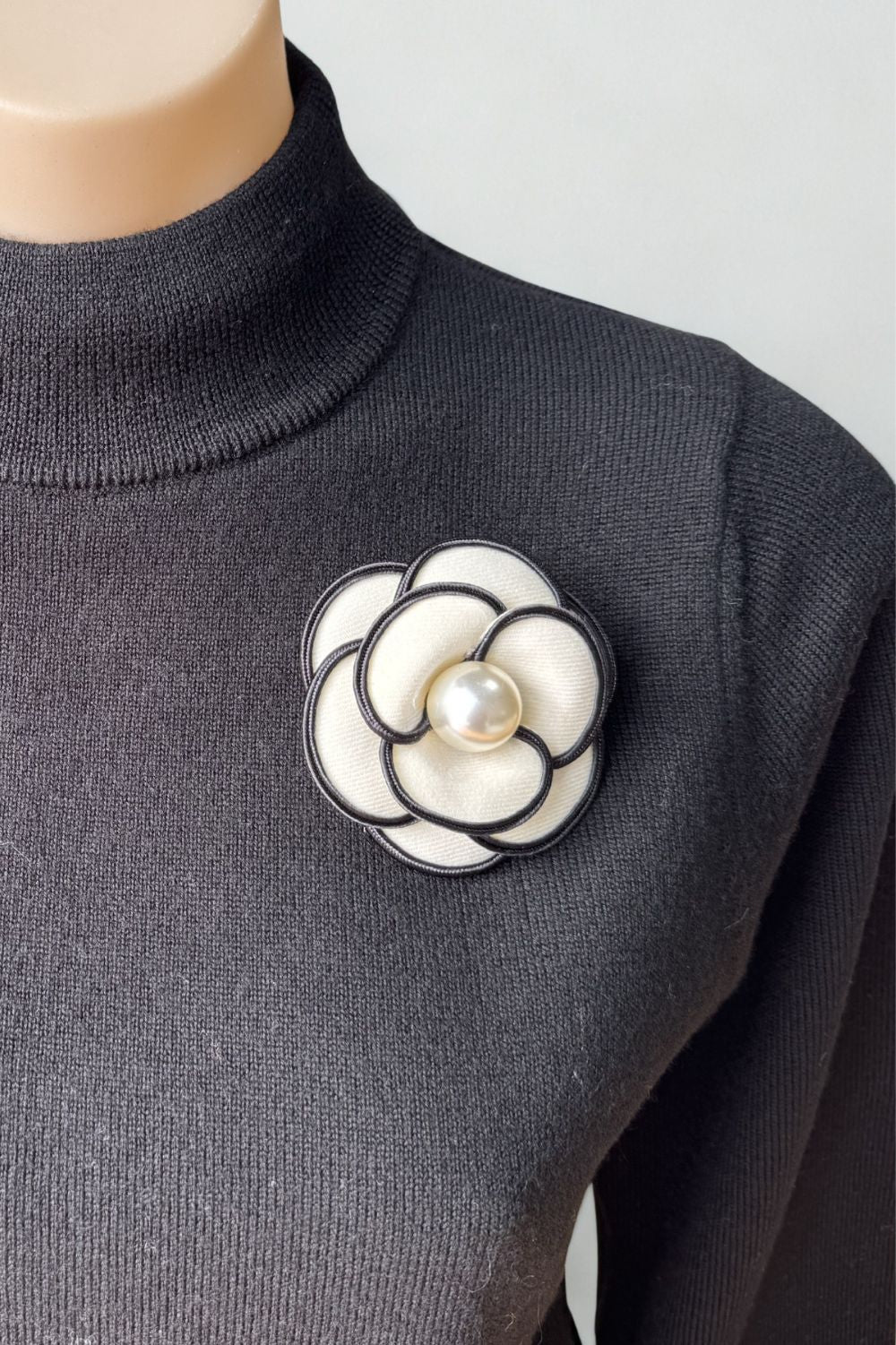Silvermaple Collection - Aurelia Flower Brooch - Jewellery - Silvermaple Boutique 