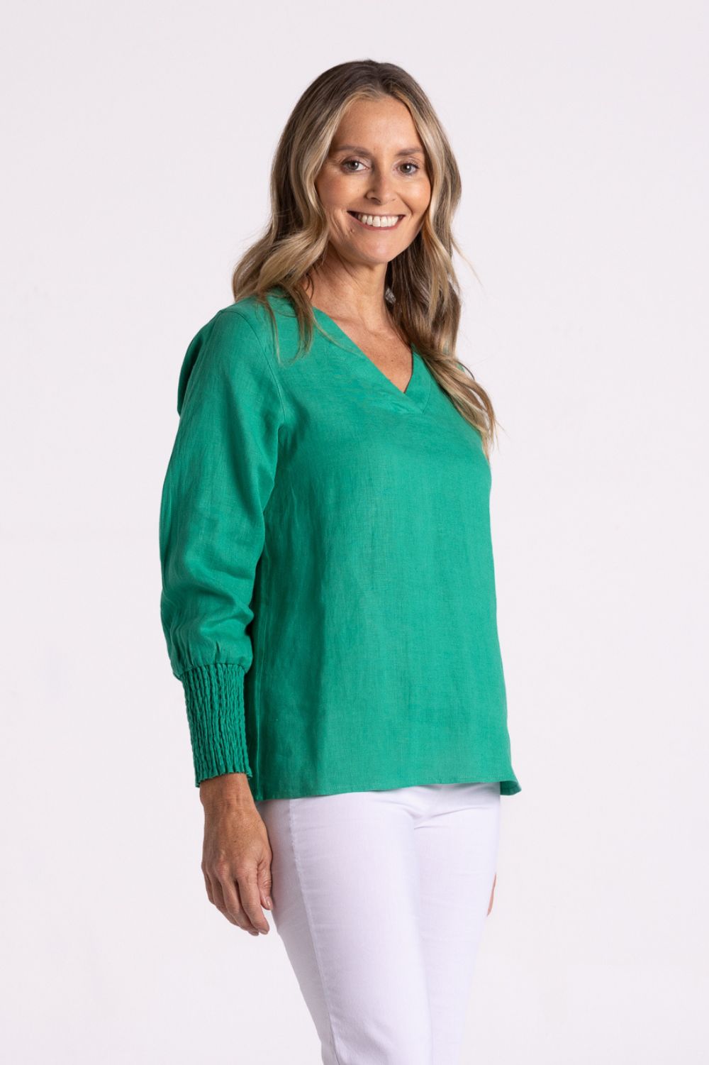 Silvermaple Collection - Carrie Linen V-Neck Top | Emerald - Top - Silvermaple Boutique 