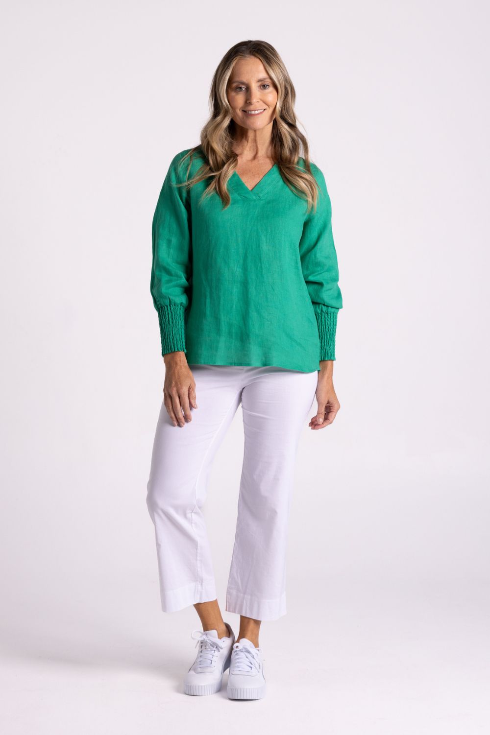 Silvermaple Collection - Carrie Linen V-Neck Top | Emerald - Top - Silvermaple Boutique 