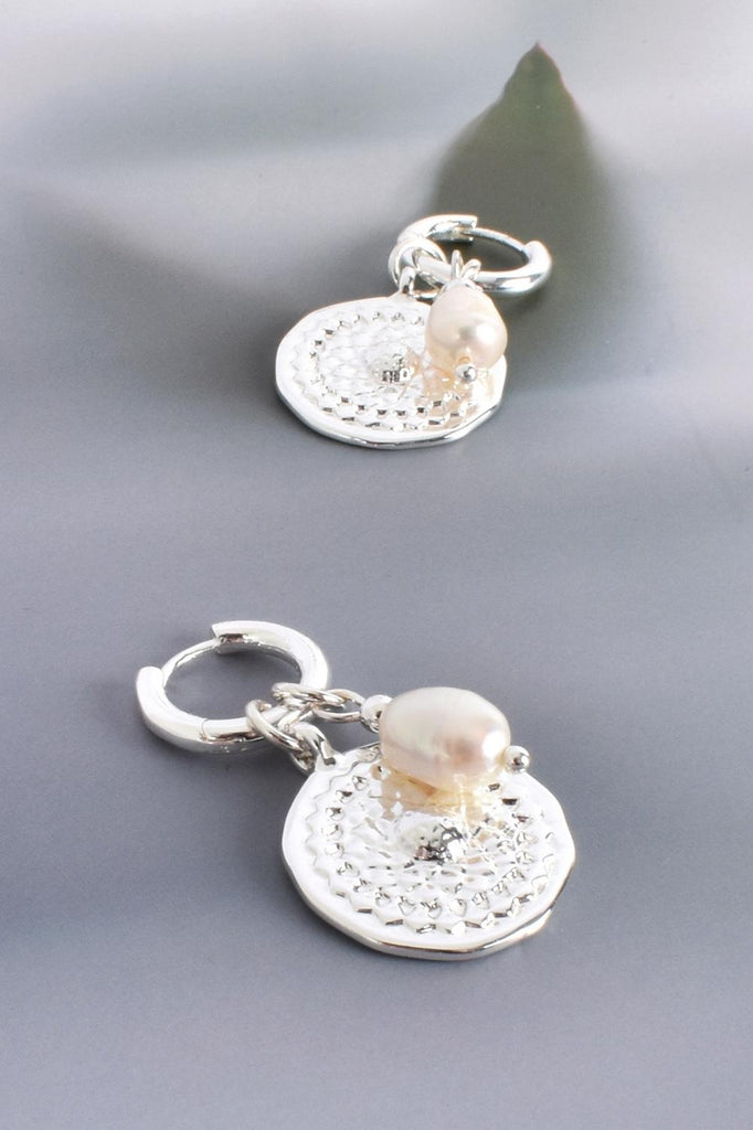 Adorne Mini Medallion Pearl Cluster Hoops | Silver/Cream_Silvermaple Boutique