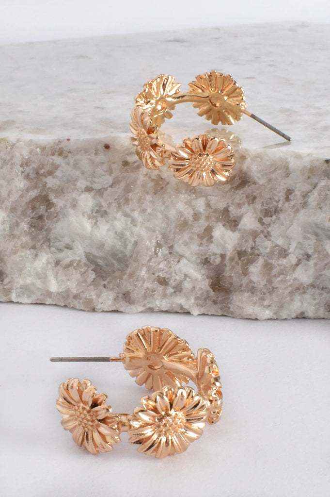 Adorne Mini Daisy Hoop Earrings | Gold_Silvermaple Boutique